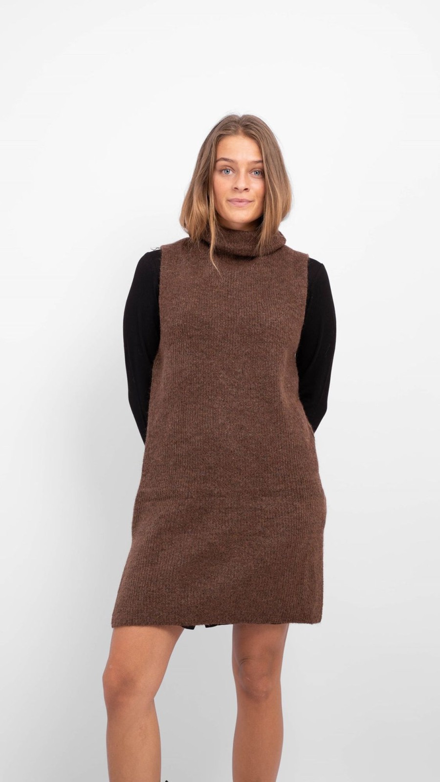 Dame PIECES Strik | Ellen Lang Strik Vest M. Rullekrave - Chicory Coffee