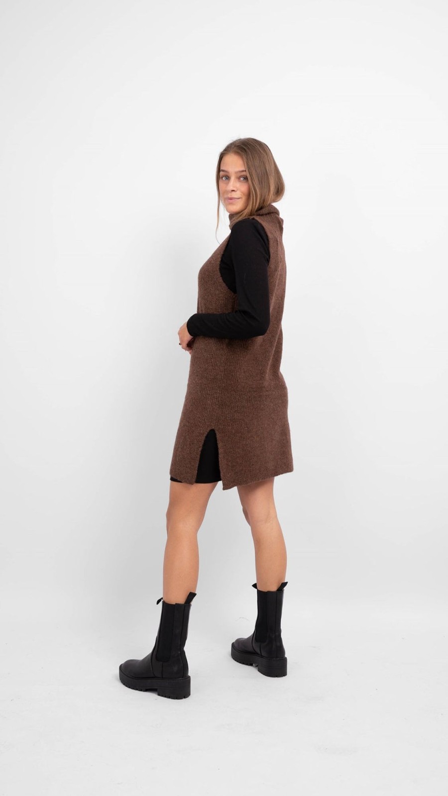 Dame PIECES Strik | Ellen Lang Strik Vest M. Rullekrave - Chicory Coffee